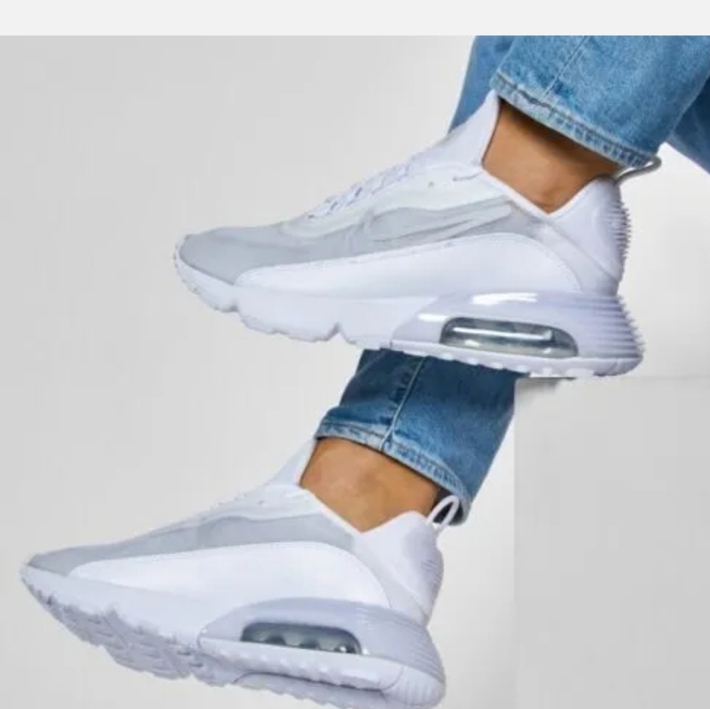 Air Max 2090 Men's Nike Triple White Size 8